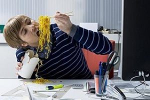 messy office desks
