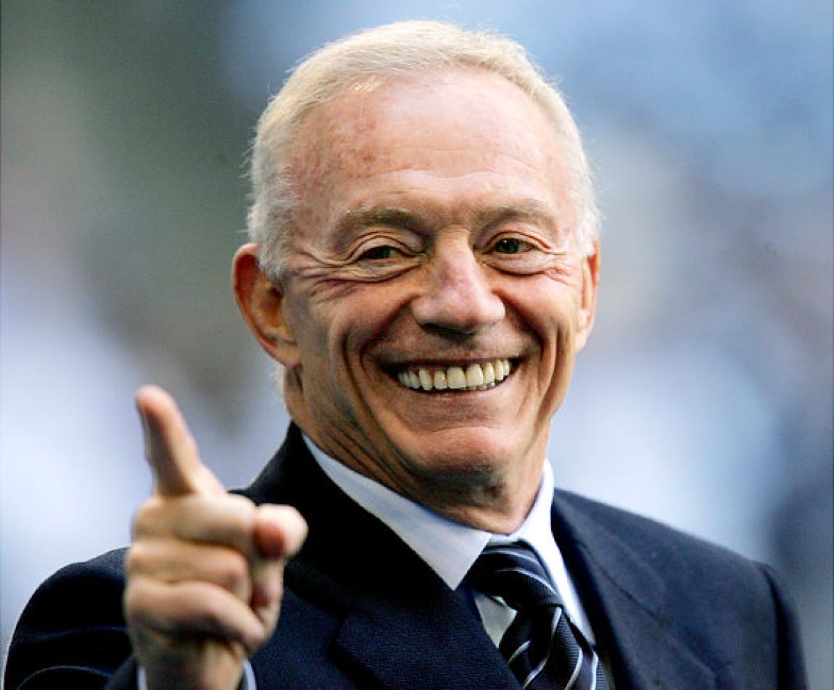 Jerry jones bio homosexual